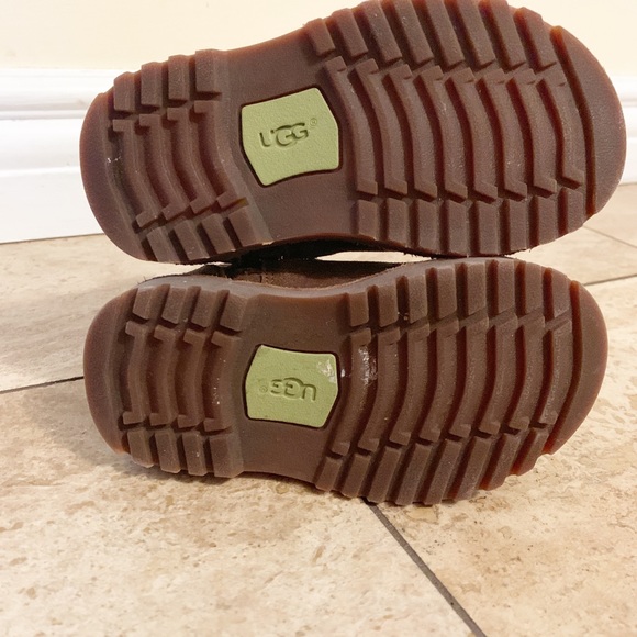 Boy ugg boots - Picture 2 of 4